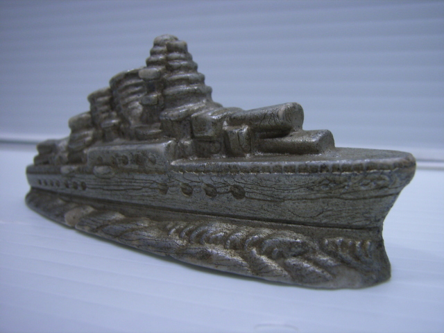 希少 江崎グリコ おまけ 軍艦 9．4cm 53．8g 当時物 戦艦