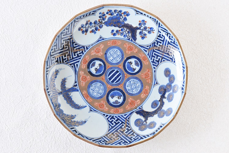 古伊万里？ 虎の絵の大皿 染付 金彩 直径約46cm