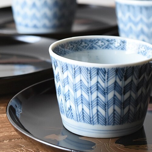 古伊万里 染付瓔珞文様 向付 そば猪口 古美術 アンティーク 古い器を