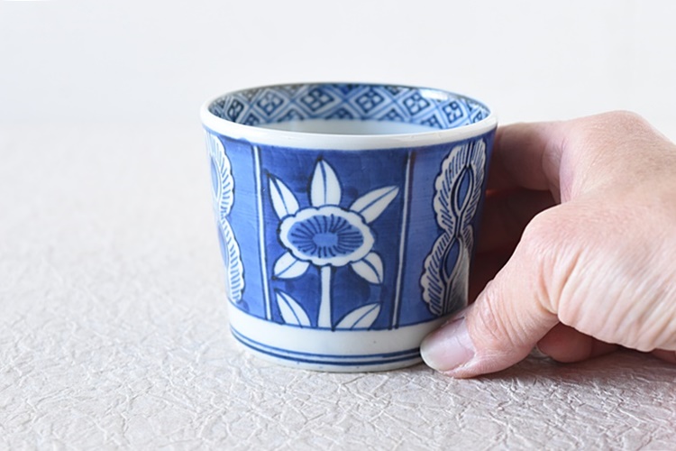 初期伊万里染付 枠絵水仙文 蕎麦猪口 初期伊万里染付 枠絵