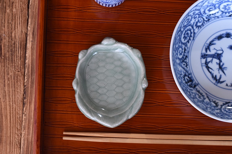 三田青磁 亀小皿 手塩皿 豆皿 - 生活骨董と古布のアンティークショップ