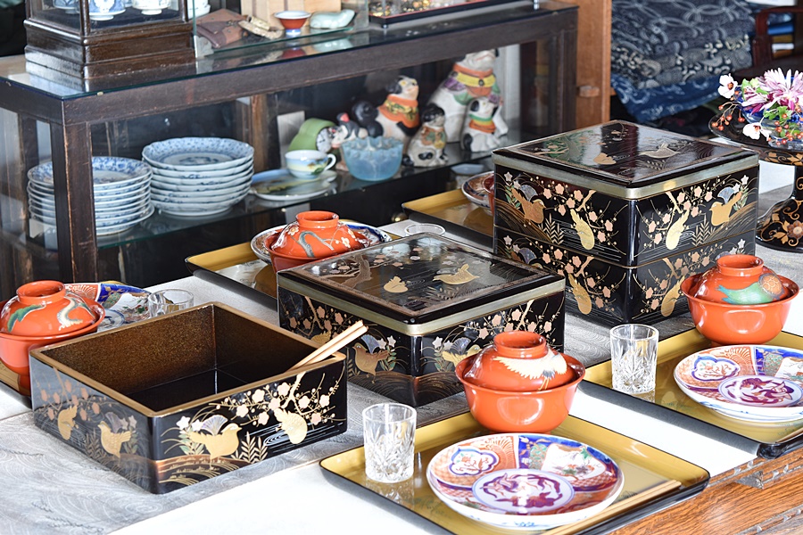 糸目 内梨地 螺鈿 花 図替 吸物椀 四客 蒔絵椀 懐石道具① 糸目 内梨地