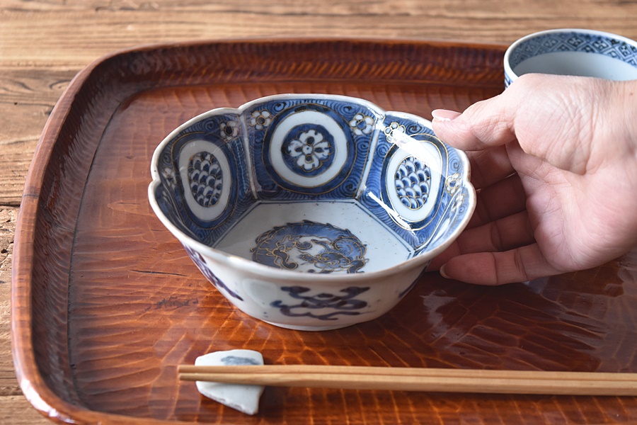 線描花唐草龍紋染付骨董大皿 【m201 レトロ アンティーク 鉢 大皿】 線描花