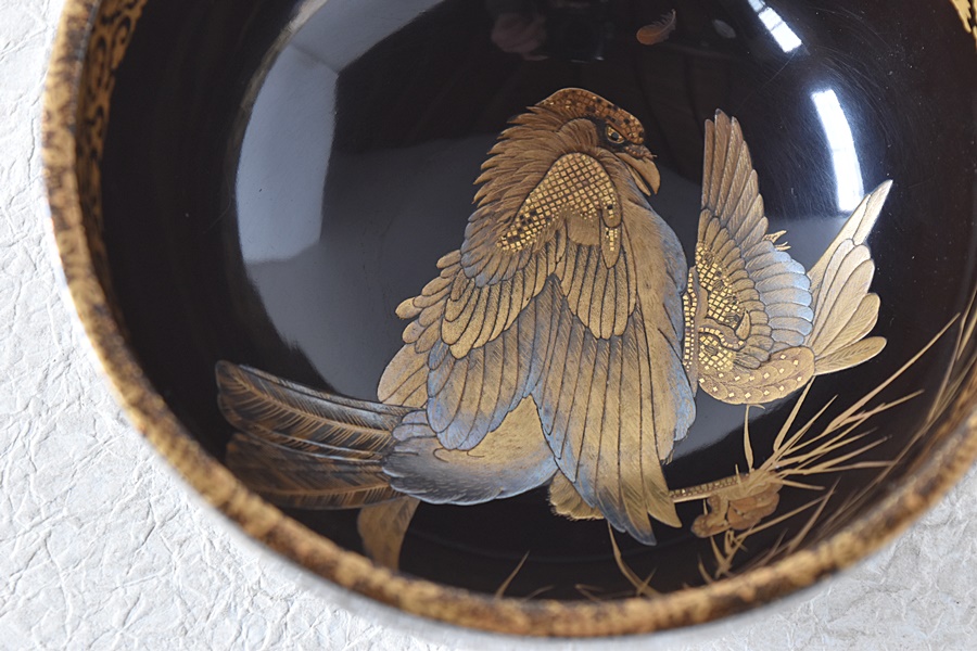 天然木製漆塗 鷹金銀高蒔絵 蛸唐草 金蒔絵 菓子器 - 生活骨董と古布の