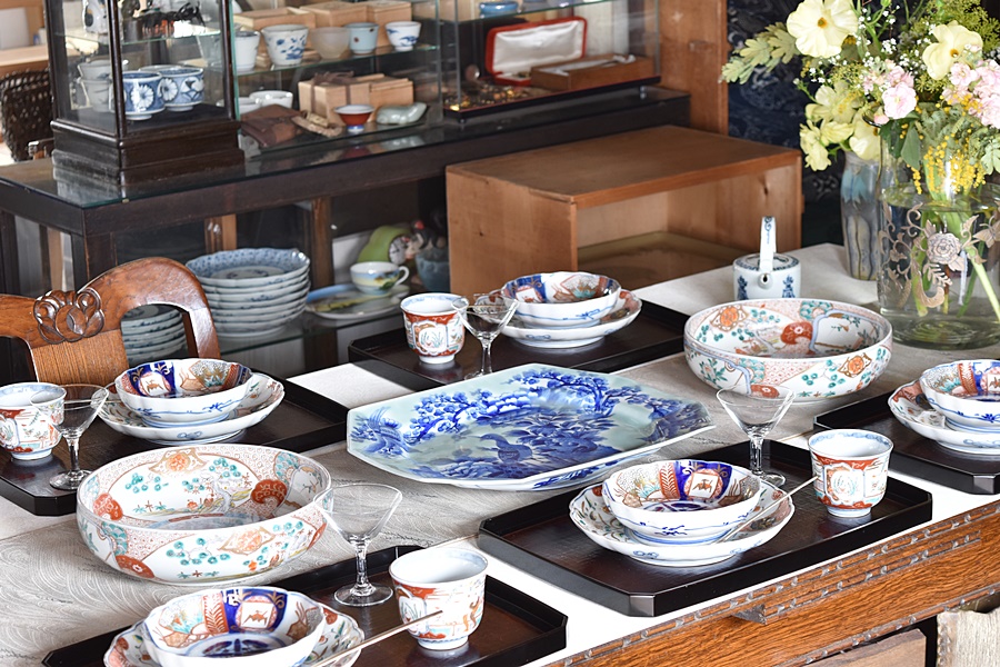 旧家蔵出し品 古伊万里 古い大皿 梅に牡丹花 雉 梶忠製 縁起物 飾り皿