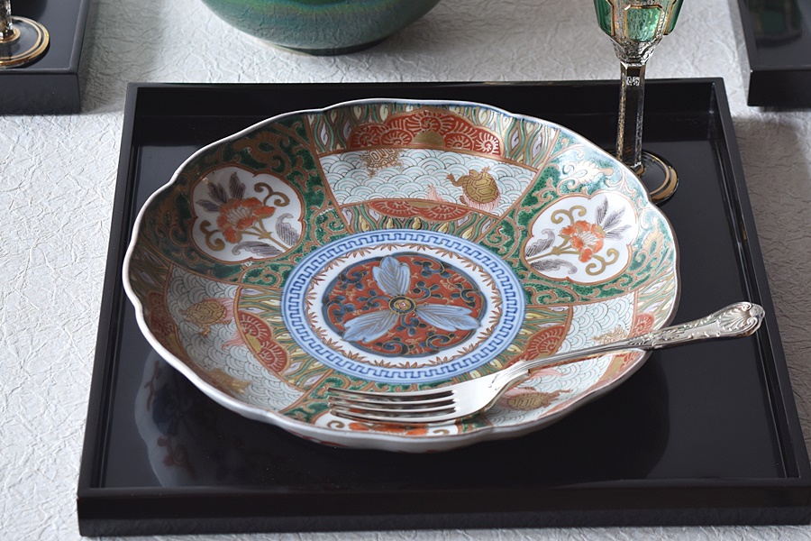 古伊万里 金襴手 窓絵 牡丹の図 輪花鉢 菓子鉢 E900AS-CUq 古伊万里