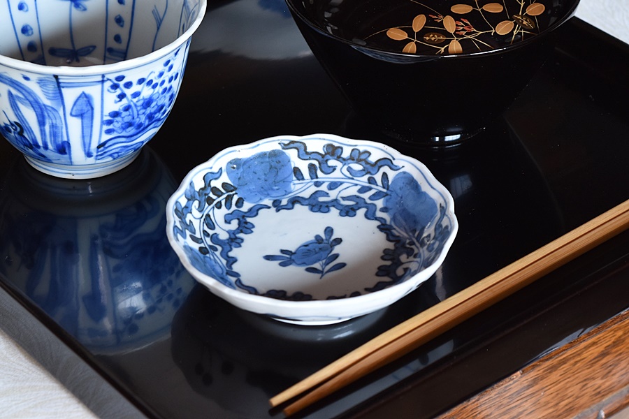 アンティーク骨董染付牡丹唐草文様小皿銘々皿杉緑銘