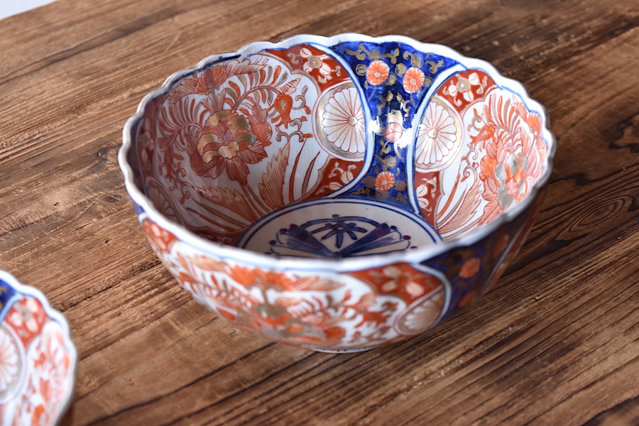 311 古伊万里色絵染付阿蘭陀文様洋犬図輪花型鉢 江戸中期 無疵美品 311