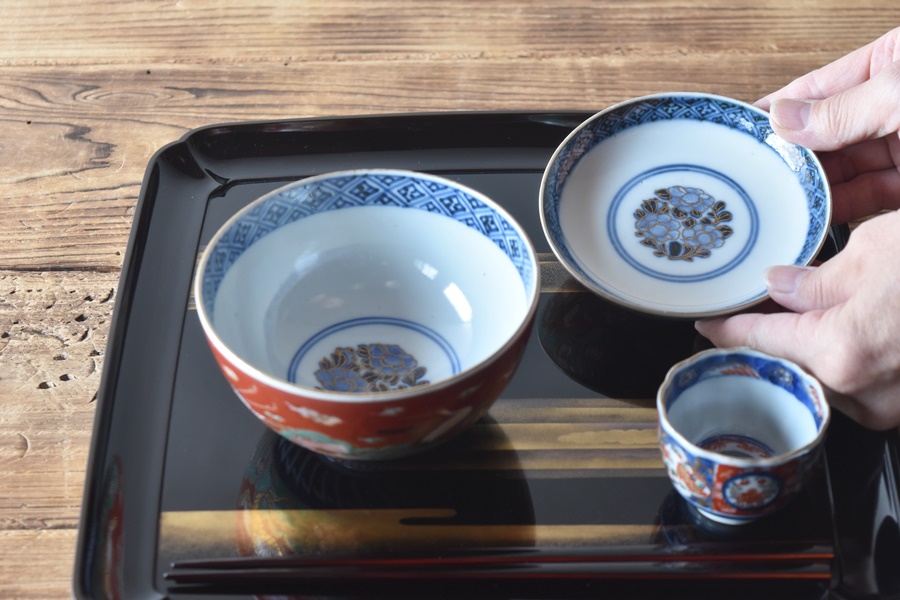 古伊万里、赤絵南蛮船、竜宮図輪花鉢、江戸時代。本物保障。 古伊万里