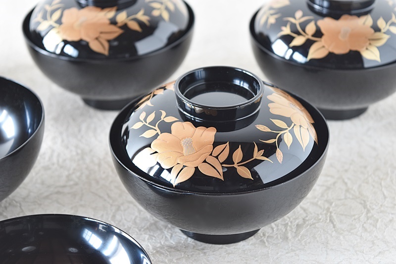 CM379】大正期 月と松 飛翔鶴 金蒔絵 欅地溜塗 黒塗 椀四客 木製漆器