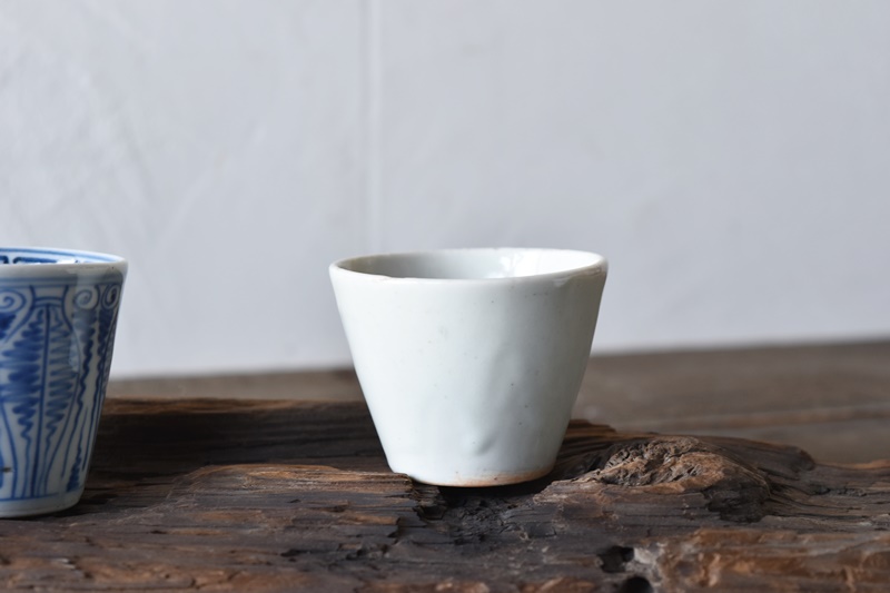 400年前のロマン！ 初期伊万里 蕎麦ちょこ」 染付猪口(直径8cm) 骨董ア