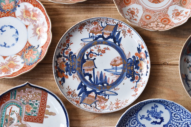 古伊万里 色絵 桜に屋形船 梅と牡丹の生け花 お花見 七寸皿 - 生活骨董