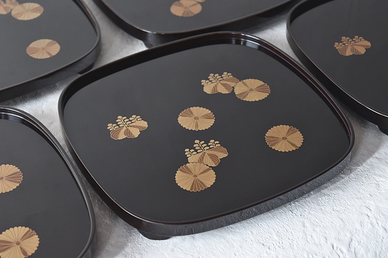 木製 螺鈿 古い黒塗吸物膳5客 足付 三重扇面蒔絵 金銀蒔絵 茶懐石 漆器