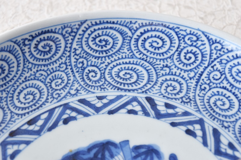 古伊万里 染付 蛸唐草 松竹梅 成化年製文 八寸皿 - 生活骨董と古布の