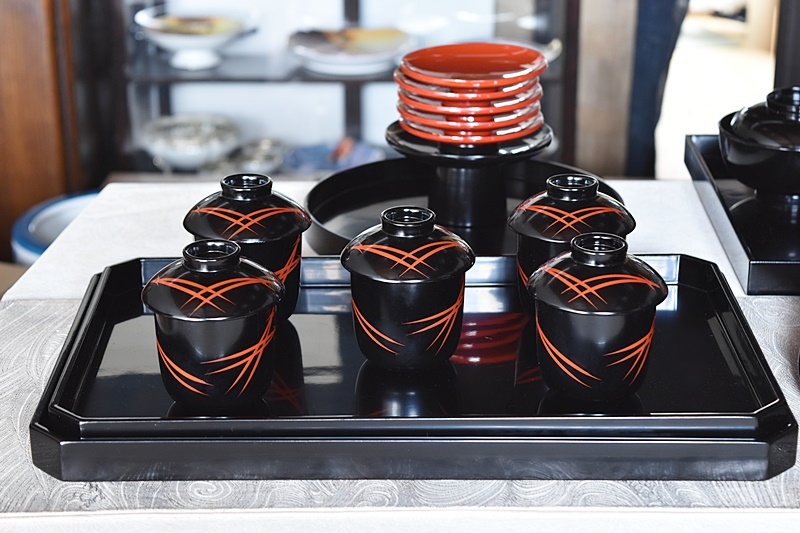 未使用 懐石道具 揃え 木製黒塗 五客揃 和食器 利休形 茶器揃 懐石料理