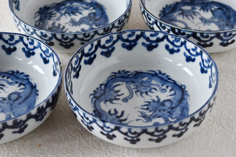 ☆ 古伊万里 染付龍図皿 味わい深い一品です☆x306 ☆ 古伊万里 染付龍