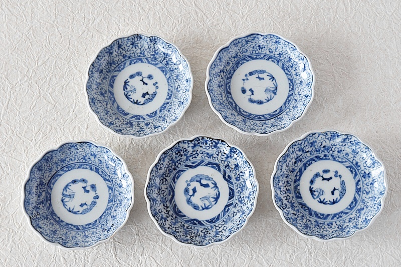 1700年代 江戸時代 古伊万里 染付花唐草風景図輪花皿 5