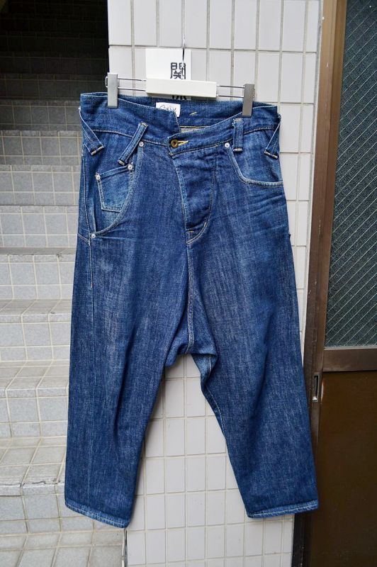 GANRYU ガンリュウ】アシンメトリーデザインサルエルデニムパンツ