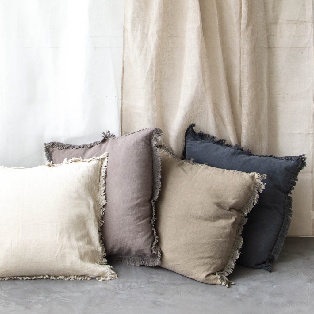 23003078_00_1024x1024.jpg?v=