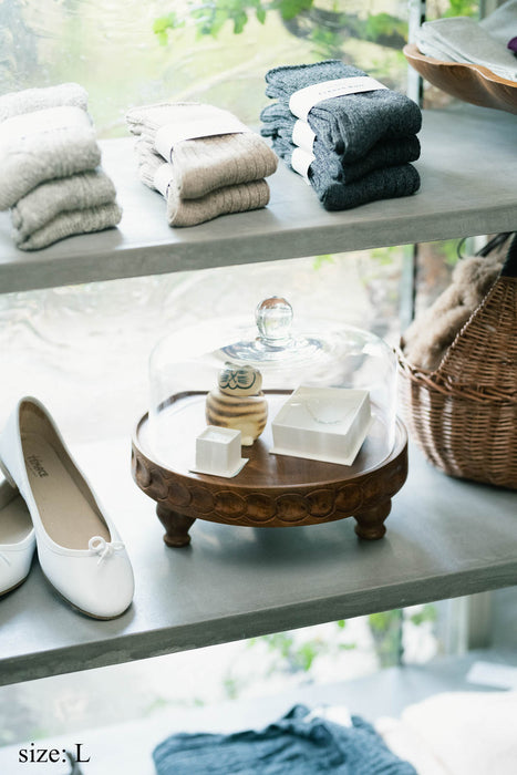 Pibre Low stand｜無垢チークの脚付きディスプレイトレイ｜オブジェの