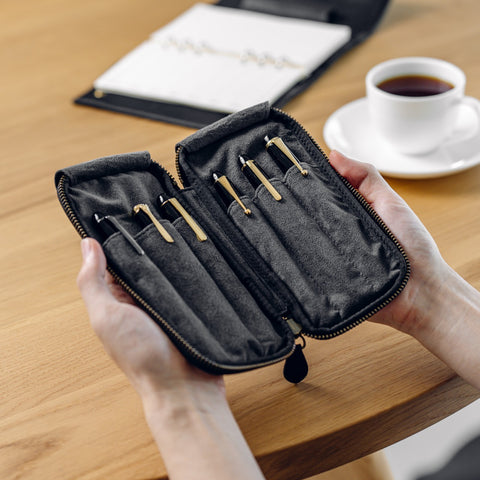 Zip pencil case to protect and view your 6 precious pens, Tochigi