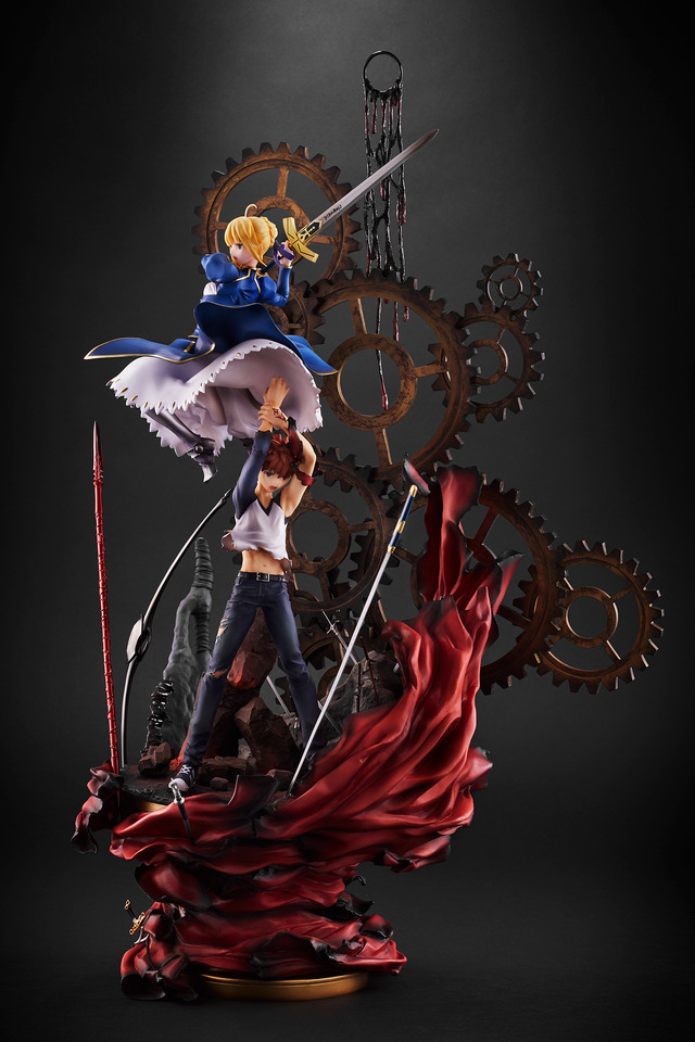 Fate/stay night」15周年フィギュアが圧倒的存在感！ 武内崇監修で