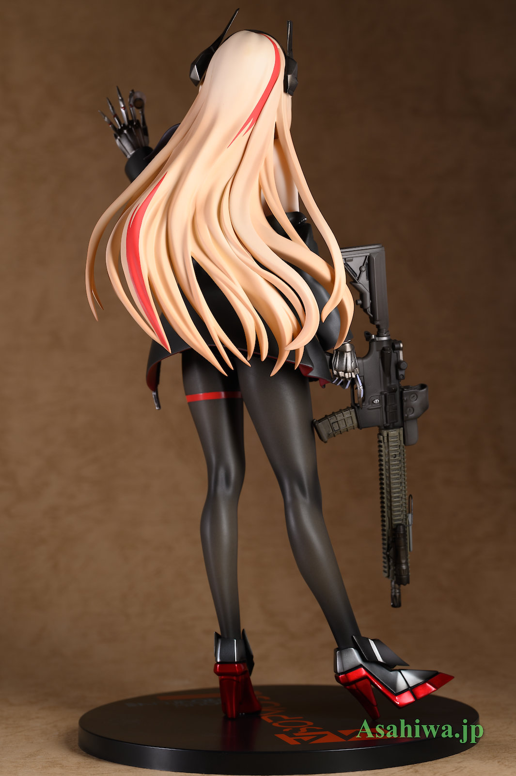 あみあみ×AMAKUNI M4 SOPMOD II (オリジナル版) ドールズフロント