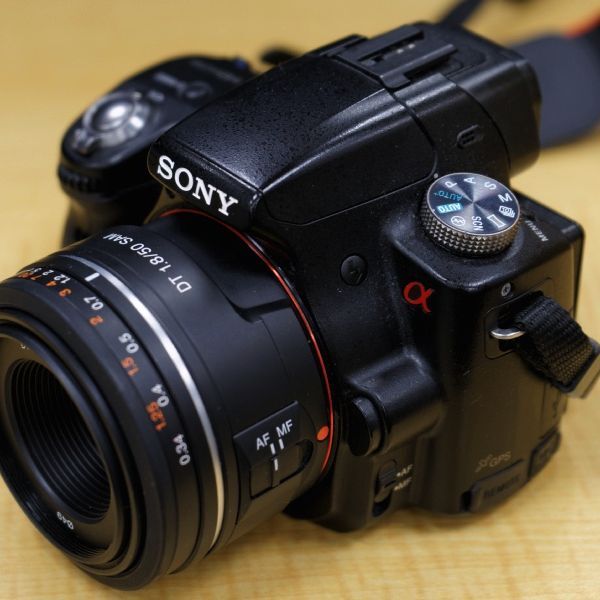 ASCII.jp：αと購入したい単焦点レンズ「DT 50mm F1.8 SAM SAL50F18」 (1/2)