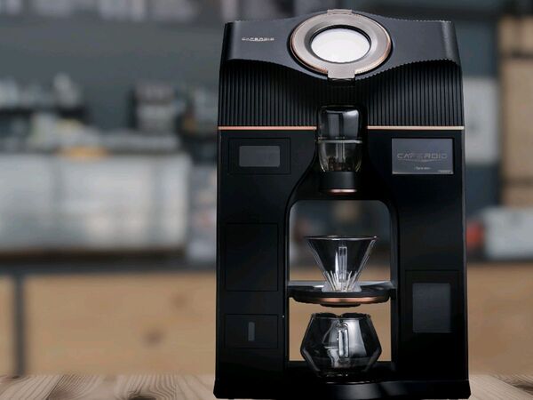 ASCII.jp：焙煎機能付き、38万8800円の高級全自動コーヒーマシン