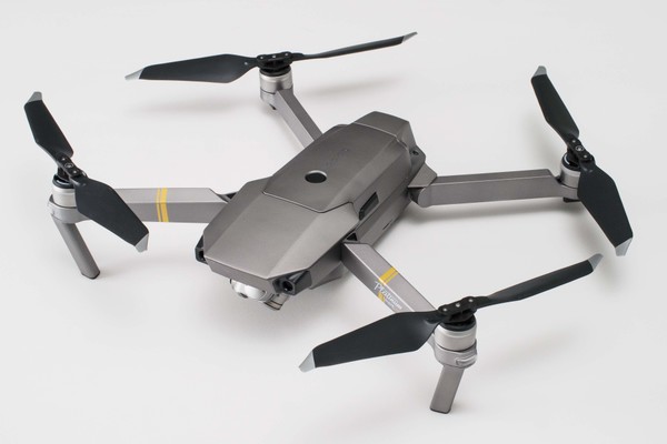 ASCII.jp：静かな離陸に感激! DJI新型ドローン「Mavic Pro Platinum