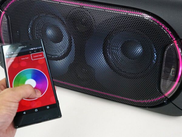 ASCII.jp：屋外用PA機材にもなるスピーカー「SRS-XB60」：Xperia周辺機器