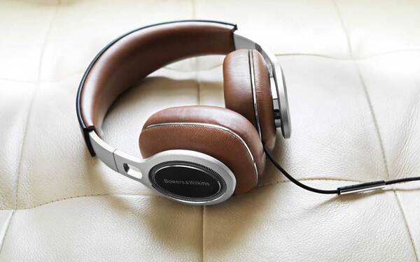 ASCII.jp：B&Wが50周年記念の最上位ヘッドフォン「P9 Signature」