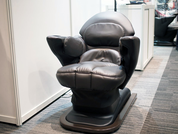 ASCII.jp：パナソニック 座るだけで内筋鍛える「コアトレチェア」