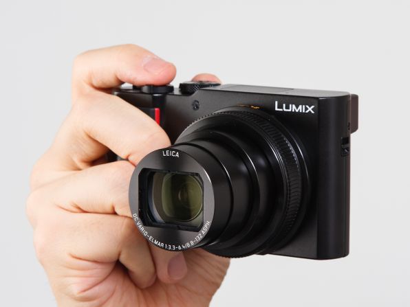 ASCII.jp：カメラくわしくないけど「LUMIX DC-TX2」買ってよかった (1/3)
