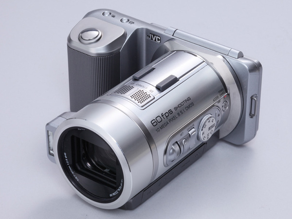 ASCII.jp：ビデオカメラとコンデジが高度に融合!? JVC「GC-PX1」 (1/3)