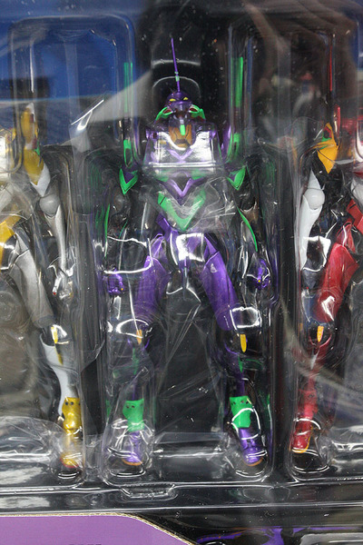 ASCII.jp：コレはお買い得！ 4体セットのリボルテックエヴァ