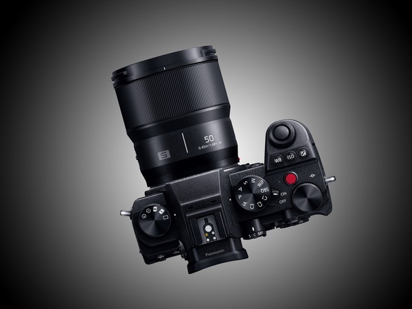 ASCII.jp：パナソニックがフルサイズ・ミラーレス用レンズ「LUMIX S
