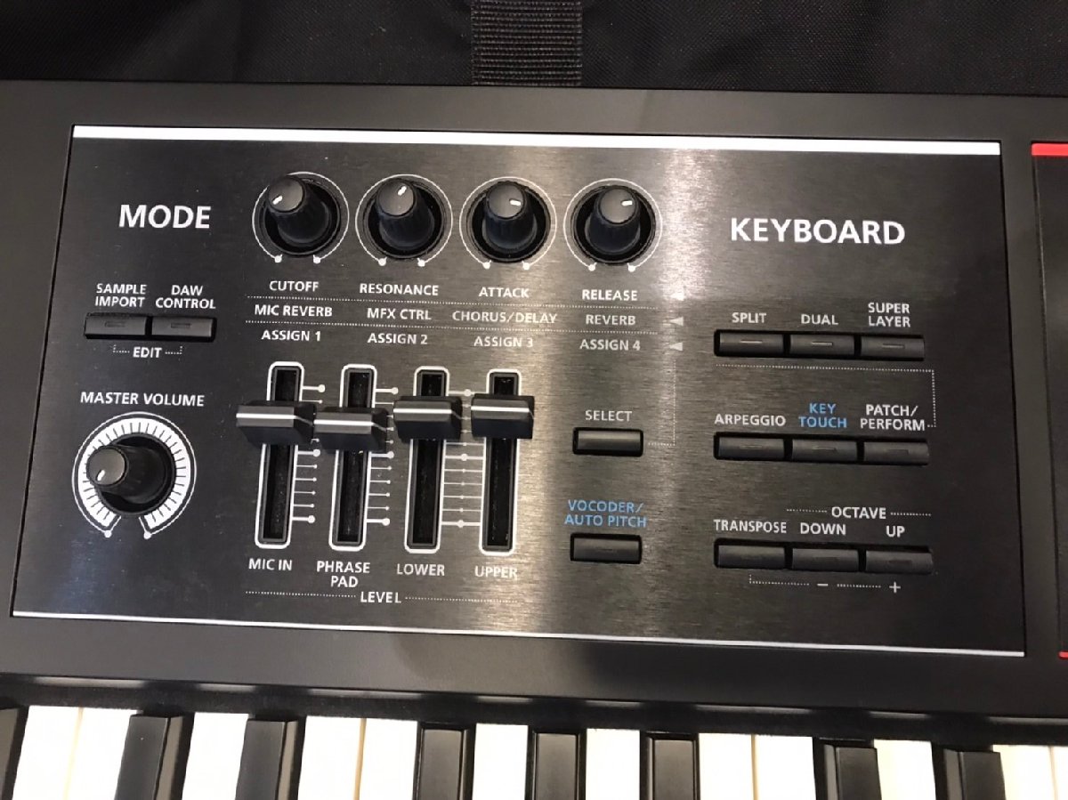 ◇美品 Roland ローランド シンセサイザー JUNO-DS 88鍵盤 ソフト