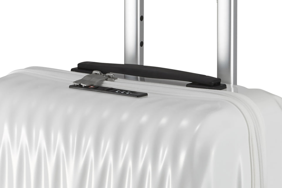 エース、スーツケース「プロテカ」20周年記念モデル。北海道「点と線