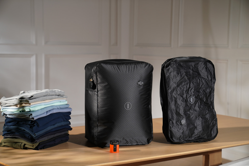 新品】YOYOVAC旅行用圧縮トラベルバッグ 圧縮ポンプ付き，iOS追跡タグ
