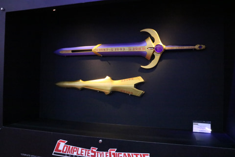 おもちゃショー】大人の仮面ライダーなりきり玩具新ブランドは武器が
