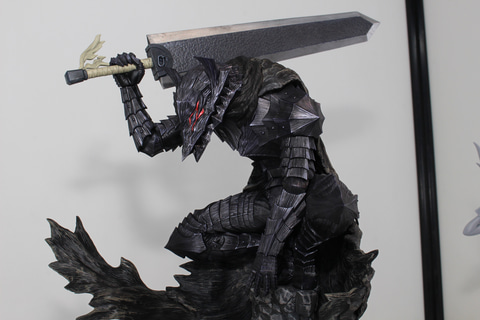 ワンホビG】「ガッツ［狂戦士の甲冑］L」や、40cm超の「進撃の巨人 Ver