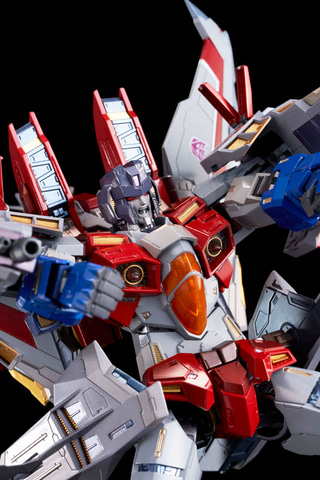 トランスフォーマー」よりデストロン軍団ナンバー2「スタースクリーム