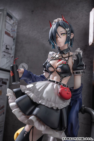 アズールレーン」よりウルリッヒ・フォン・フッテンが着せ替え