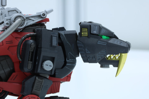 インタビュー】ゾイド「RMZ-006 セイバータイガー シュバルツ
