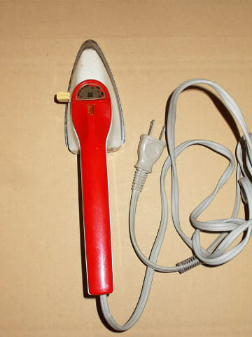 思い出家電】松下電器の小さなアイロン「裁縫こて」 - 家電Watch 裁縫