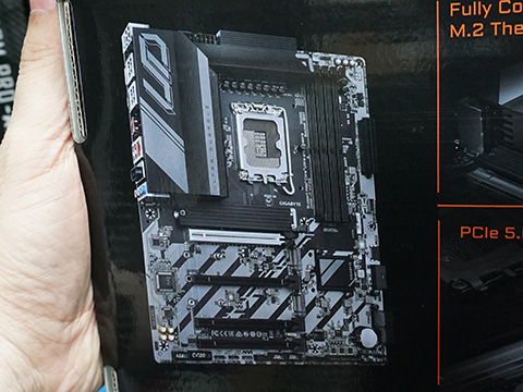 マザボ Z890 UD WIFI6E 故障 ジャンク a1_s.jpg