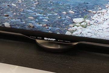 45型・4K】SHARP AQUOS 液晶テレビ 2017年製 シャープ、“世界初”45型4K