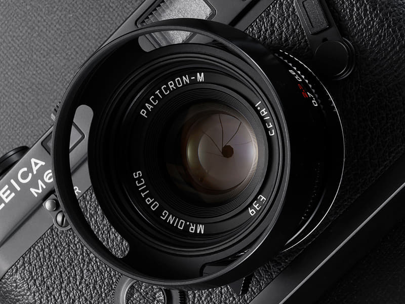 SUMMICRON 35mm 7枚玉風の単焦点レンズにピアノブラックモデル