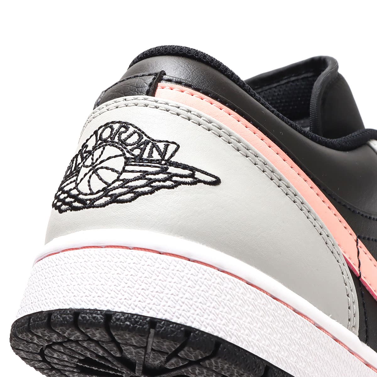 JORDAN BRAND AIR JORDAN 1 LOW BLACK/BLEACHED CORAL-GREY FOG-WHITE
